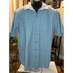 Van Heusen Men's Short Sleeve Classic Dress/Leisure wear Shirt XL Pre-Owned VF++